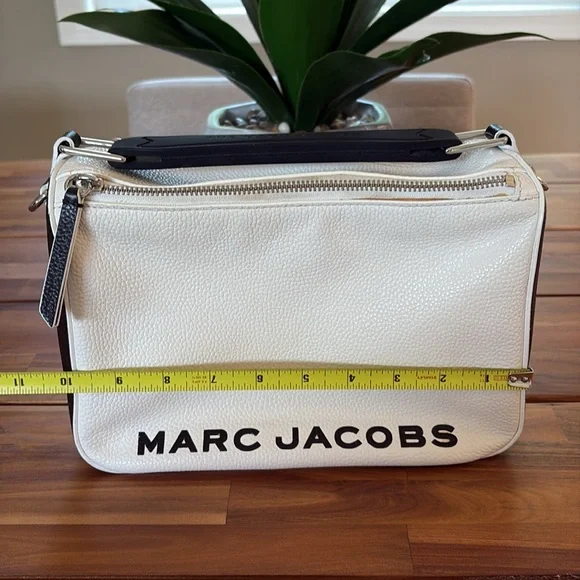 Large Marc Jacobs Black and White Lunchbox Purse - Picture 14 of 15